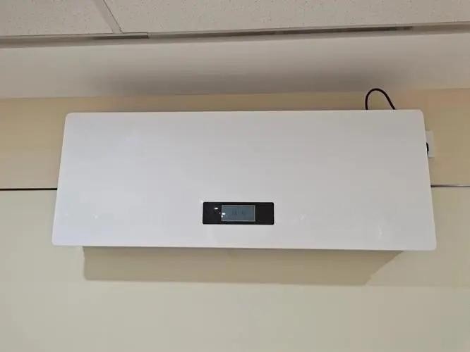 壁掛式紫外線(xiàn)空氣消毒機(jī)